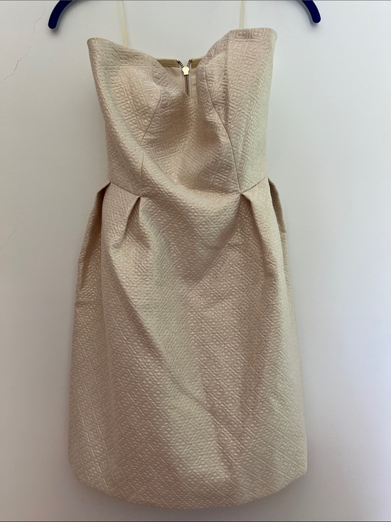 Amanda Uprichard Dresses & Skirts - Strapless Textured Cream Dress Amanda Uprichard